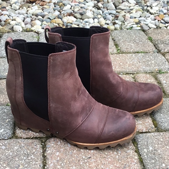 Sorel Shoes - Sorel Lea Wedge Boots size 9